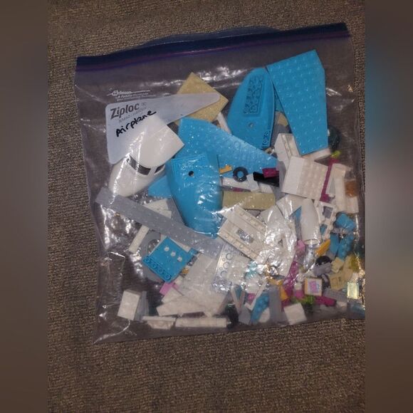 Lego Friends Heartlake Private Jet 41100, 230 pieces, ages 6-12 have book,no box - Picture 5 of 5
